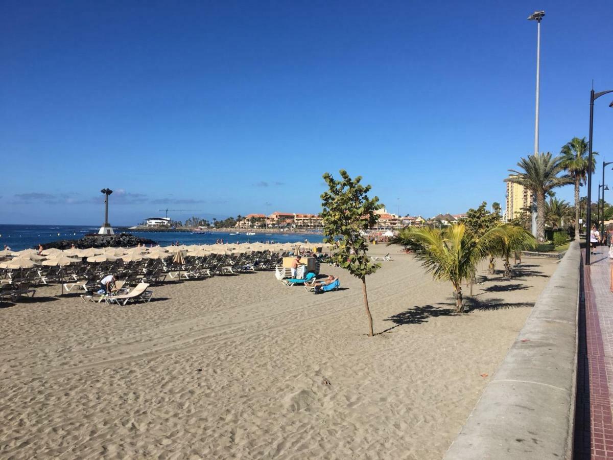 Apartamento En Playa Las Vistas - Torres Del Sol Arona  Eksteriør billede