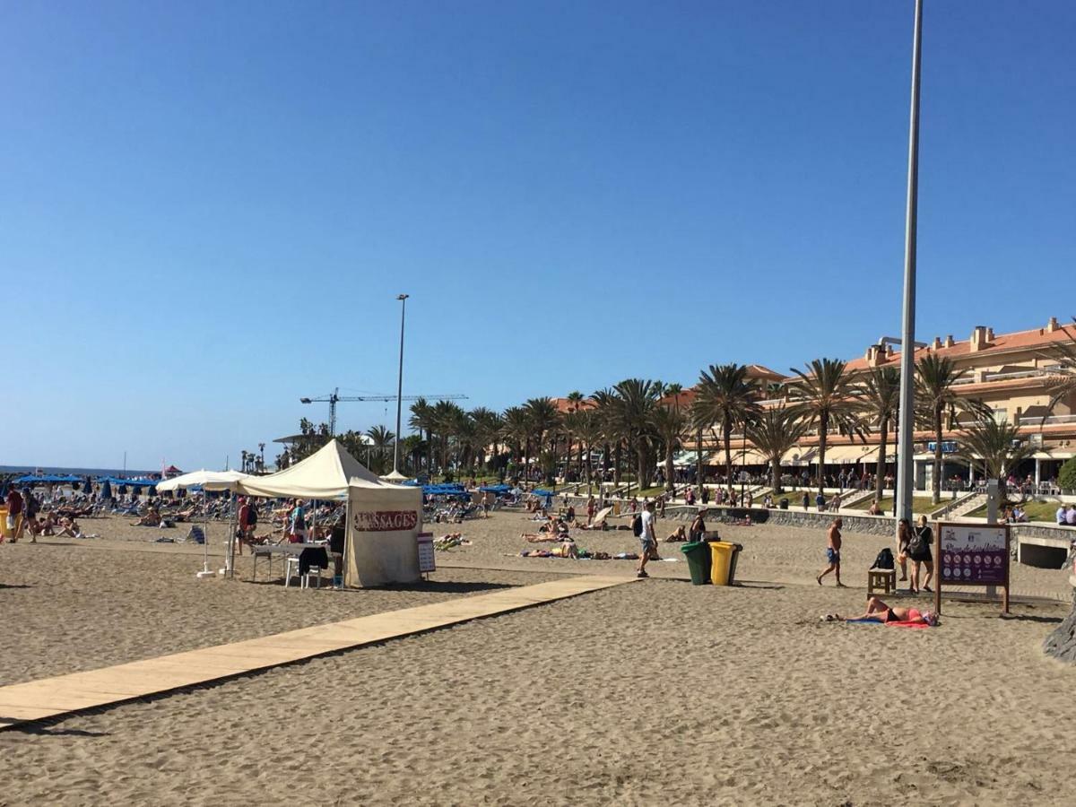 Apartamento En Playa Las Vistas - Torres Del Sol Arona  Eksteriør billede