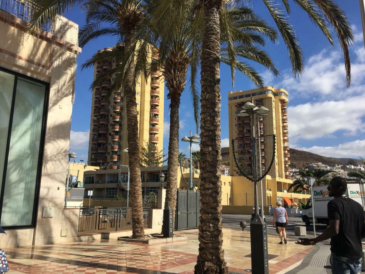 Apartamento En Playa Las Vistas - Torres Del Sol Lejlighed Arona  Eksteriør billede